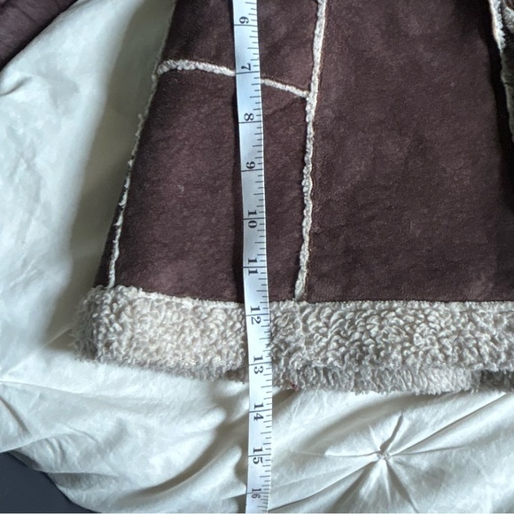 VINTAGE Fox Brown Shearling and Suede Jacket with backprint - Picture 4 of 6